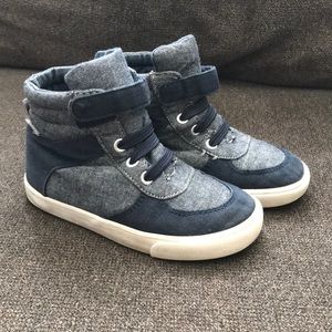 Old Navy Toddler Size 9 Hightop Sneakers